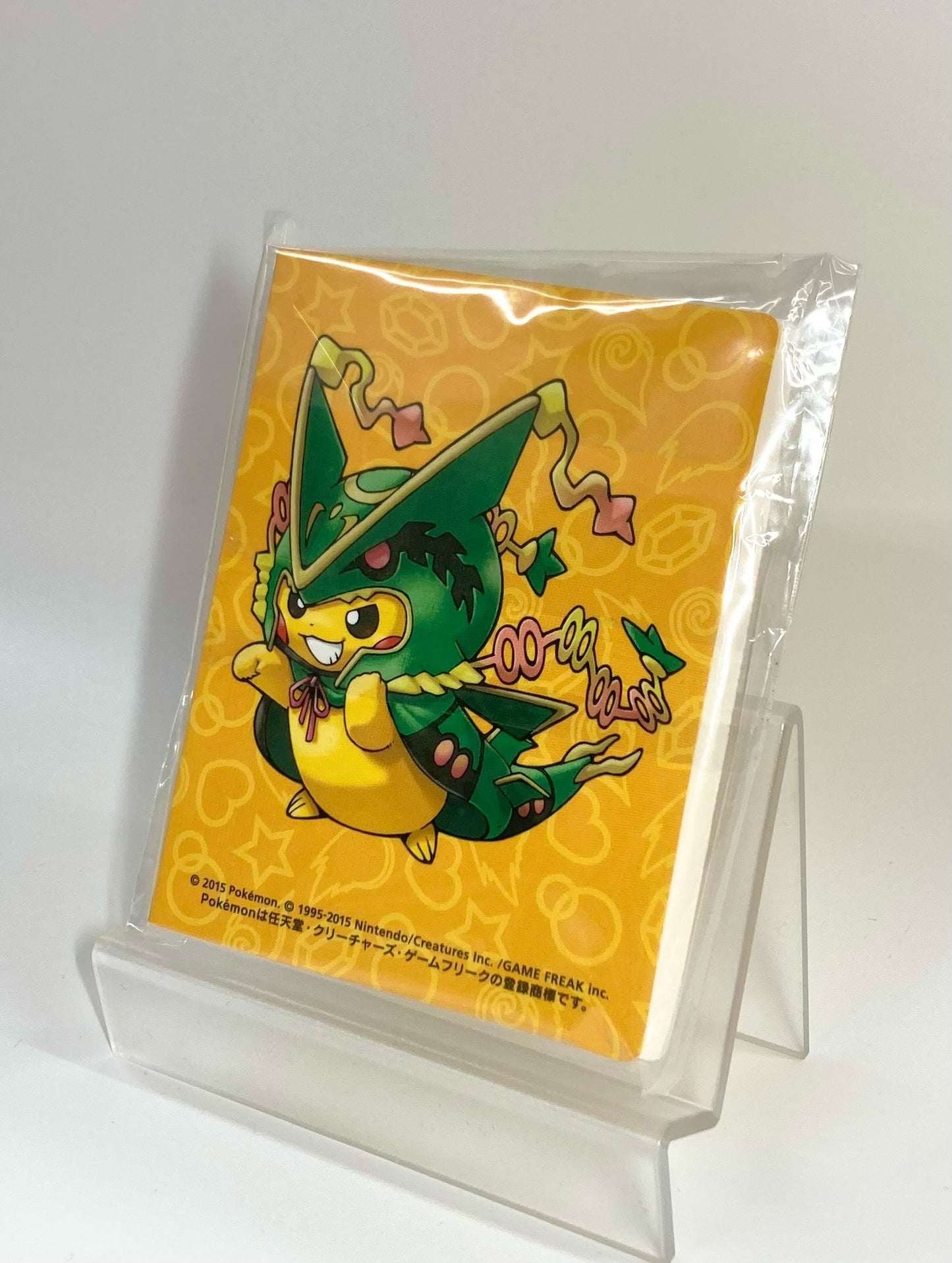 カードファイル メガレックウザポンチョ姿のピカチュウ