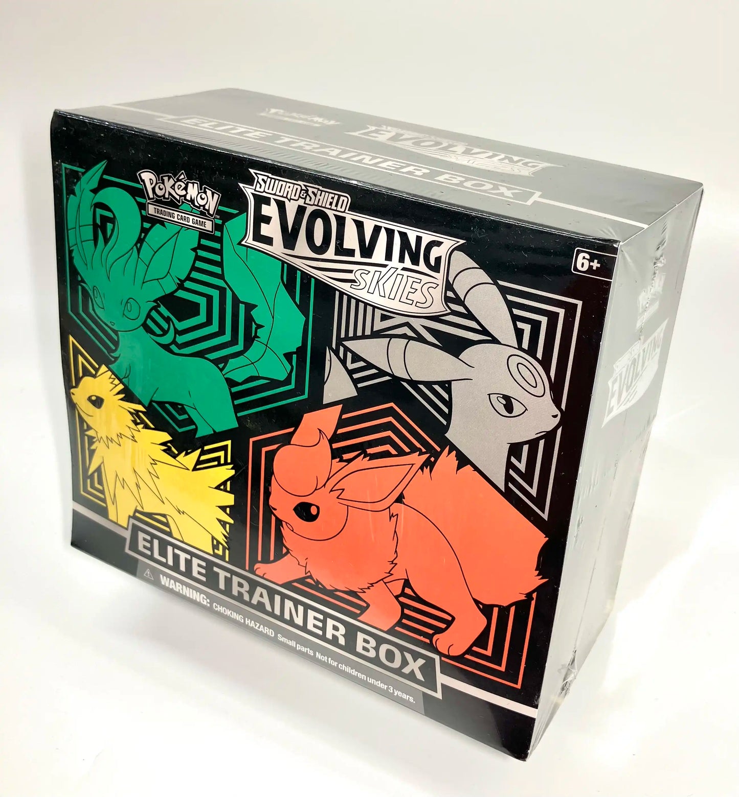 《英語版》Evolving Skies Elite Trainer Box (Jolteon, Flareon, Umbreon & Leafeon)