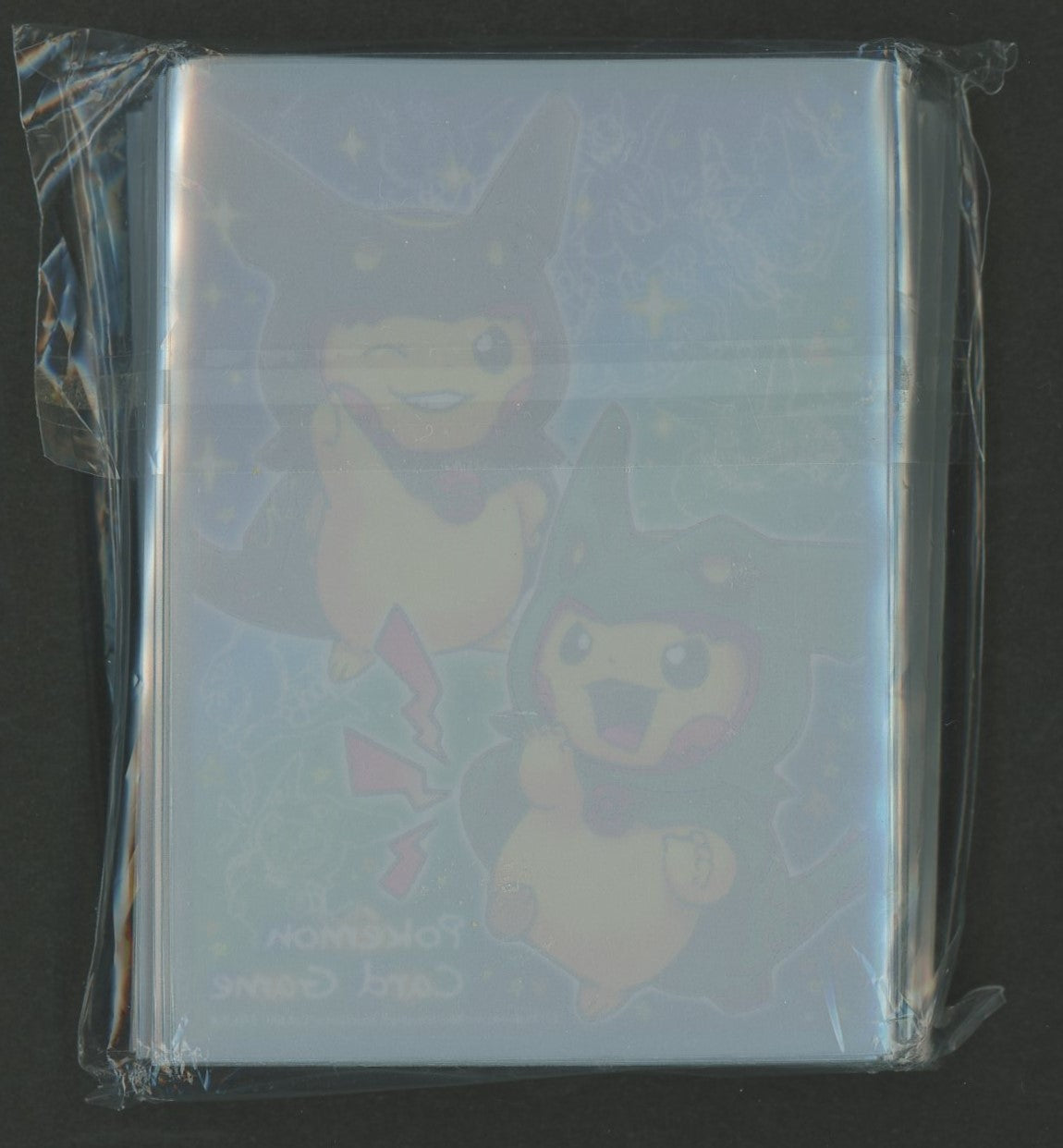 デッキシールド レックウザポンチョを着たピカチュウ