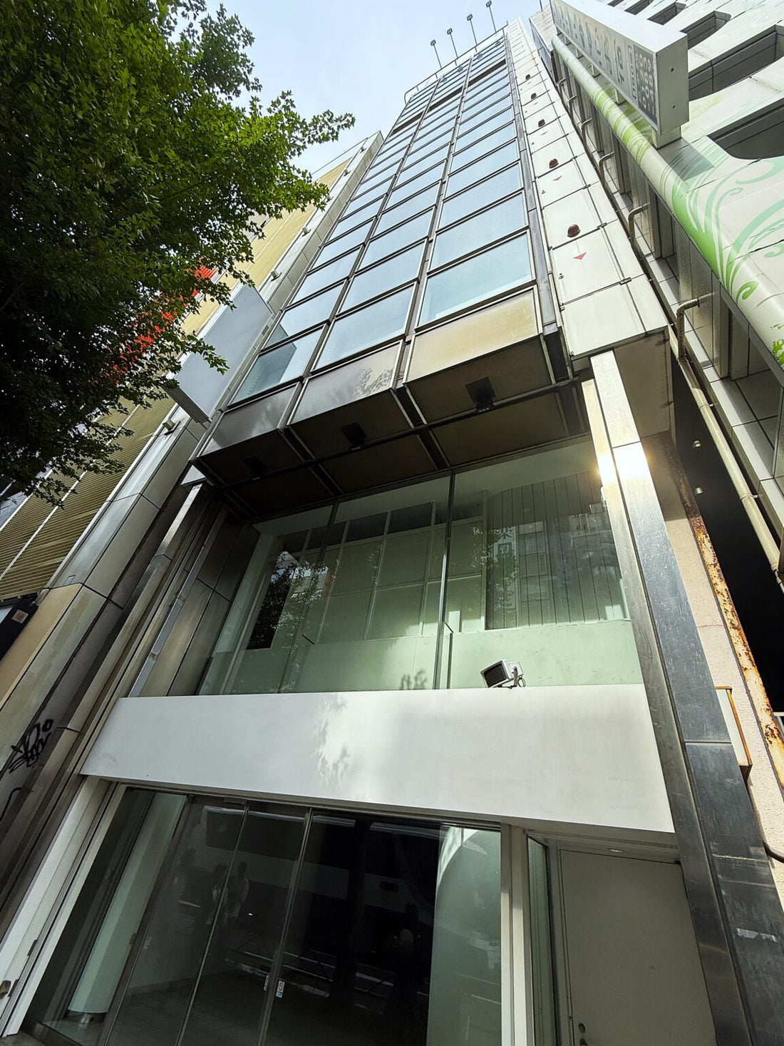 教室16個ぶんの広さ！！ハレツー移転はどうして？社長に聞いてみた